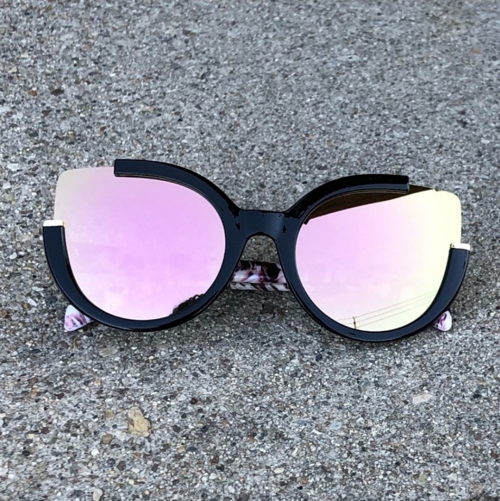 🔥Rose Gold Cat Sunglasses😎